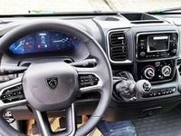 Gebraucht Peugeot Boxer 140 PS (102 kW) 2025 Kaolin weiß Van