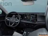 Gebraucht VW Passat 150 PS (110 kW) 2025 Weiss Kombi