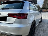 Gebraucht Audi A3 Premium 105 PS (77 kW) 2013 Beige Limousine