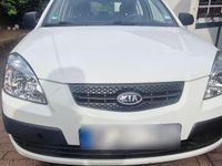 Gebraucht Kia Rio 97 PS (71 kW) 2009 Weiß Limousine