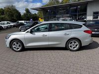 Gebraucht Ford Focus Cool & Connect 150 PS (110 kW) 2021 Polas silber Kombi
