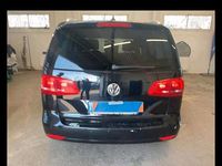 Gebraucht VW Touran Life 140 PS (102 kW) 2014 Schwarz Van / Kleinbus