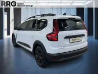 Gebraucht Dacia Jogger Extreme 101 PS (74 kW) 2023 Weiss Van / Kleinbus