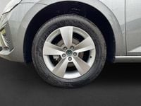 Neu Skoda Scala Essence 95 PS (69 kW) 2025 Grau Kleinwagen