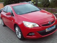 Gebraucht Opel Astra Design Edition 140 PS (102 kW) 2012 Rot Limousine