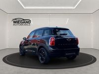 Gebraucht Mini Cooper Pepper 122 PS (89 kW) 2016 Absolute black metallic Kleinwagen