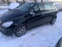 Gebraucht Mercedes B180 109 PS (80 kW) 2007 Nachtschwarz Van / Kleinbus