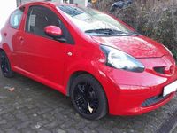 Gebraucht Toyota Aygo 68 PS (50 kW) 2008 Rot Kleinwagen