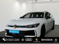 Gebraucht VW Passat R-line 150 PS (110 kW) 2024 (oryxweiß perlmutteffekt) Kombi