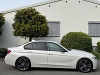 Gebraucht BMW 330 Shadowline 258 PS (189 kW) 2018 Weiß Limousine