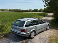 Gebraucht BMW 318 115 PS (84 kW) 1995 Silber Kombi