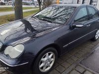 Gebraucht Mercedes C200 Elegance 122 PS (89 kW) 2003 Blau Limousine