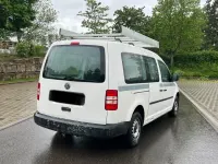 Używany VW Caddy 102 KM (75 kW) 2012 Biały Minivan
