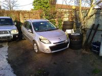 Gebraucht Renault Clio GrandTour Luxe 103 PS (75 kW) 2010 Silber Kombi