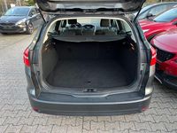 Gebraucht Ford Focus Business Edition 125 PS (91 kW) 2017 Grau Limousine