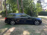 Gebraucht Mercedes E220 Avantgarde 170 PS (125 kW) 2015 Schwarz Kombi