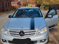 Gebraucht Mercedes C180 156 PS (114 kW) 2009 Silber Limousine