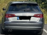 Gebraucht Audi A3 Ambition 150 PS (110 kW) 2015 Grau Limousine