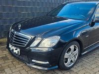 Gebraucht Mercedes E350 Avantgarde 265 PS (194 kW) 2011 Schwarz Kombi