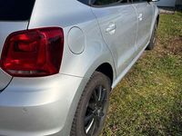 Gebraucht VW Polo 90 PS (66 kW) 2015 Silber Limousine