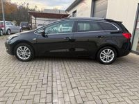 Gebraucht Kia Ceed Sportswagon 99 PS (72 kW) 2015 Schwarz Kombi