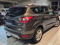 Gebraucht Ford Kuga Titanium 150 PS (110 kW) 2017 Grau SUV
