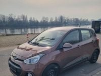 Gebraucht Hyundai i10 YES! 67 PS (49 kW) 2015 Braun Kleinwagen
