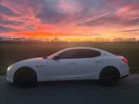 Gebraucht Maserati Ghibli 275 PS (202 kW) 2014 Weiß Limousine