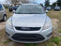 Używany Ford Focus Style 101 KM (74 kW) 2010 Srebrny Kombi