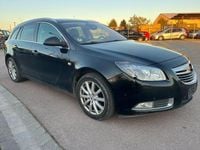 Usado Opel Insignia Innovation 194 HP (142 kW) 2013 Preto Carrinha