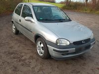 Gebraucht Opel Corsa 65 PS (47 kW) 2000 Silber Kleinwagen