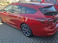Gebraucht Ford Focus ST-Line X 155 PS (114 kW) 2023 Fantastic red tc Kombi