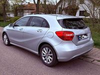 Gebraucht Mercedes A180 122 PS (89 kW) 2013 Kleinwagen