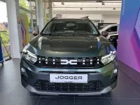 Neu Dacia Jogger Extreme 109 PS (80 kW) 2026 Grün Van / Kleinbus