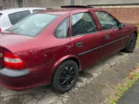 Gebraucht Opel Vectra 115 PS (84 kW) 1997 Rot Limousine