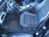 Gebraucht BMW 325 Advantage 197 PS (144 kW) 2008 Schwarz metallic Kombi