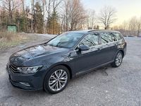 Gebraucht VW Passat 150 PS (110 kW) 2021 Grau Kombi