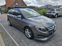 Gebraucht Mercedes B180 122 PS (89 kW) 2016 Grau Van / Kleinbus
