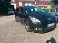 Gebraucht Peugeot 5008 112 PS (82 kW) 2012 Schwarz Van / Kleinbus