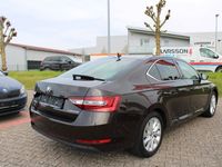 gebraucht Skoda Superb 2.0 TDI Style *Navi*Xenon*Shz*Pdc*