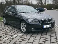 Gebraucht BMW 325 218 PS (160 kW) 2011 Schwarz Kombi
