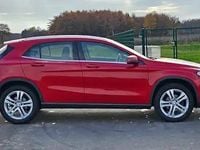 Gebraucht Mercedes GLA180 109 PS (80 kW) 2016 Jupiterrot  unilack SUV