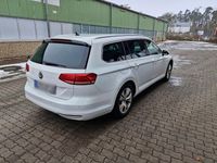 Gebraucht VW Passat 150 PS (110 kW) 2015 Weiß Kombi