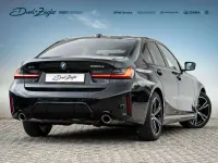 Gebraucht BMW 330 M Sport 286 PS (210 kW) 2025 Saphirschwarzmetallic Limousine