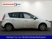 Gebraucht Renault Scénic III Dynamique 110 PS (80 kW) 2011 Weiß Van / Kleinbus