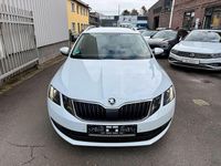 Gebraucht Skoda Octavia Ambition 150 PS (110 kW) 2017 Moonweiss metallic Kombi
