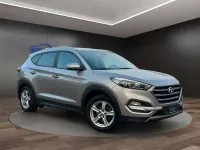 Gebraucht Hyundai Tucson Intro Edition 136 PS (100 kW) 2016 Beige SUV