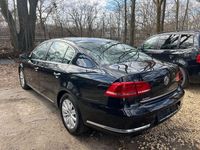 Gebraucht VW Passat 160 PS (117 kW) 2012 Schwarz Limousine