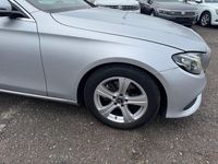 Gebraucht Mercedes E220 194 PS (142 kW) 2017 Silber Kombi