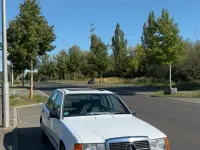 Gebraucht Mercedes 230 122 PS (89 kW) 1989 Weiß Limousine